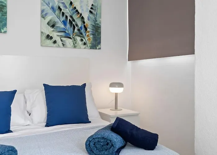 Sea View Apartment At Wyndhams Complex